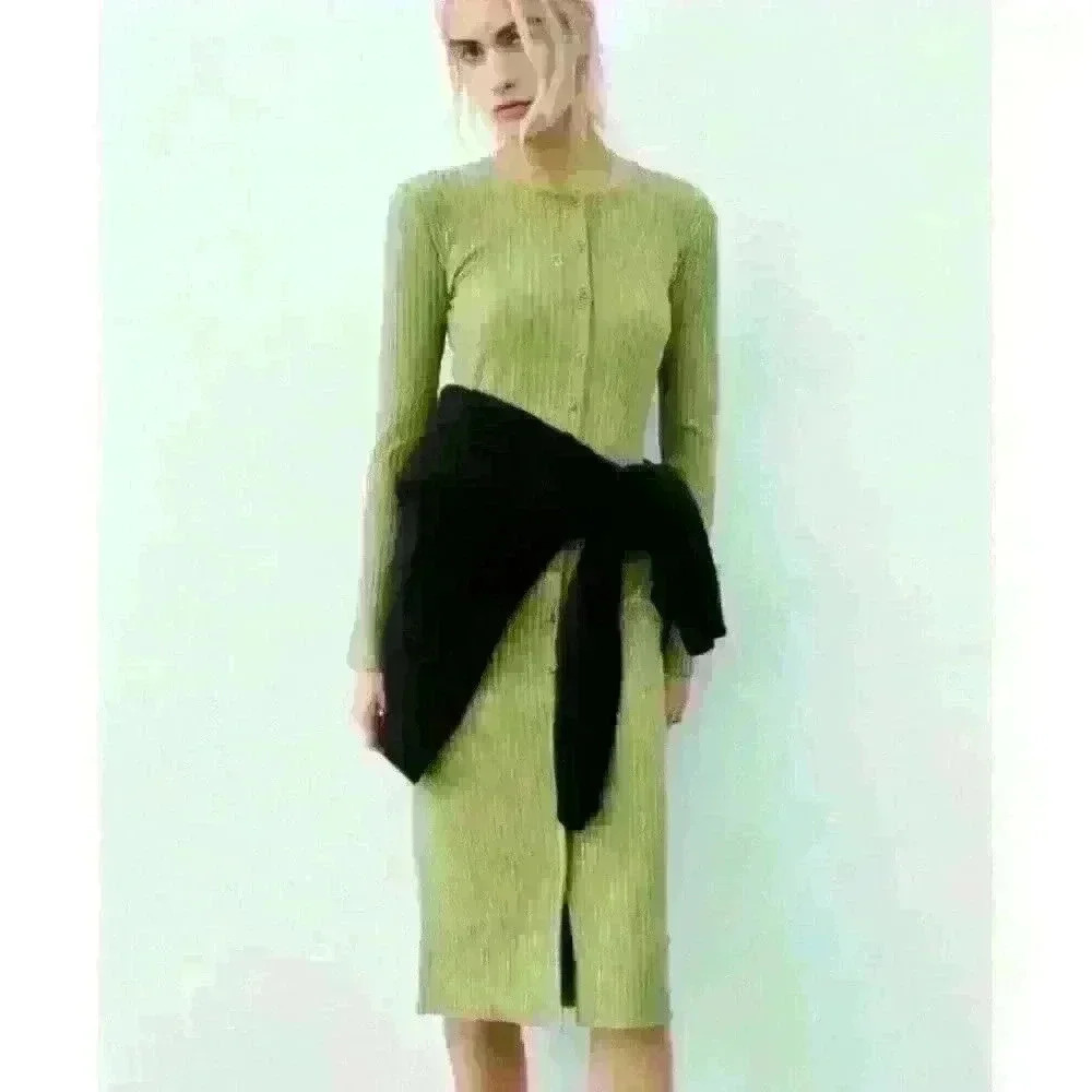 Zara Women’s Olive Green Ribbed Button-Front Midi Dress - Picture 2 of 13